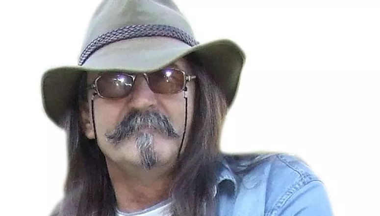 Costel-Simedrea-poet-tabara-folk-calafat-folk-romanesc-artisti-folk-folkisti-cantareti-folk-muzica-romaneasca